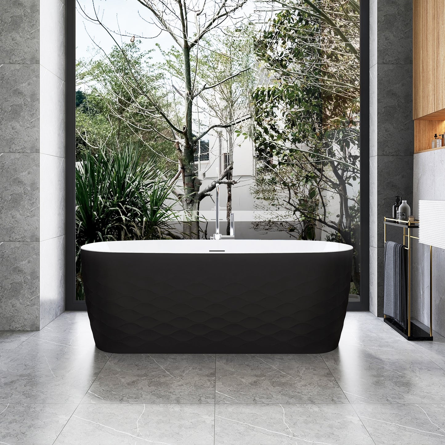 Vinnova London 66.9" x 31.5" Soaking Bathtub