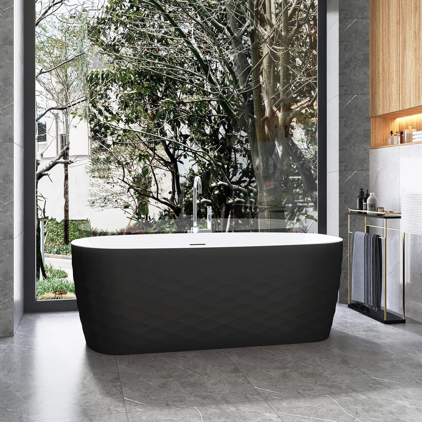 Vinnova London 66.9" x 31.5" Soaking Bathtub