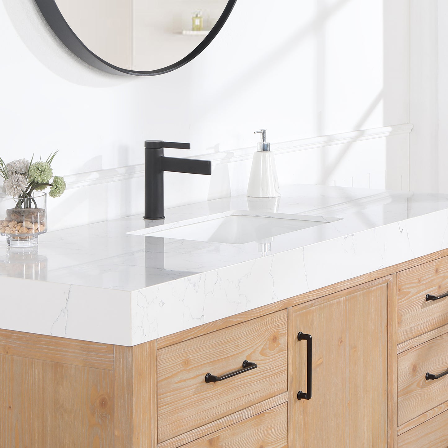 León 60" Free-standing Single Bathroom Vanity in Fir Wood Brown