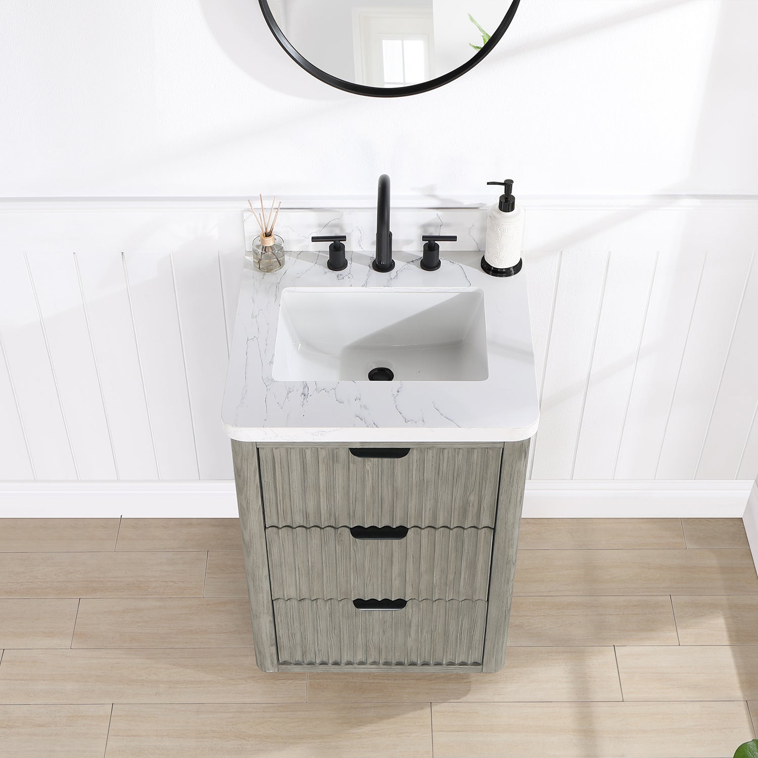 Cádiz 24in. Free-standing Single Bathroom Vanity in Fir Wood Grey with Composite top in Lightning White