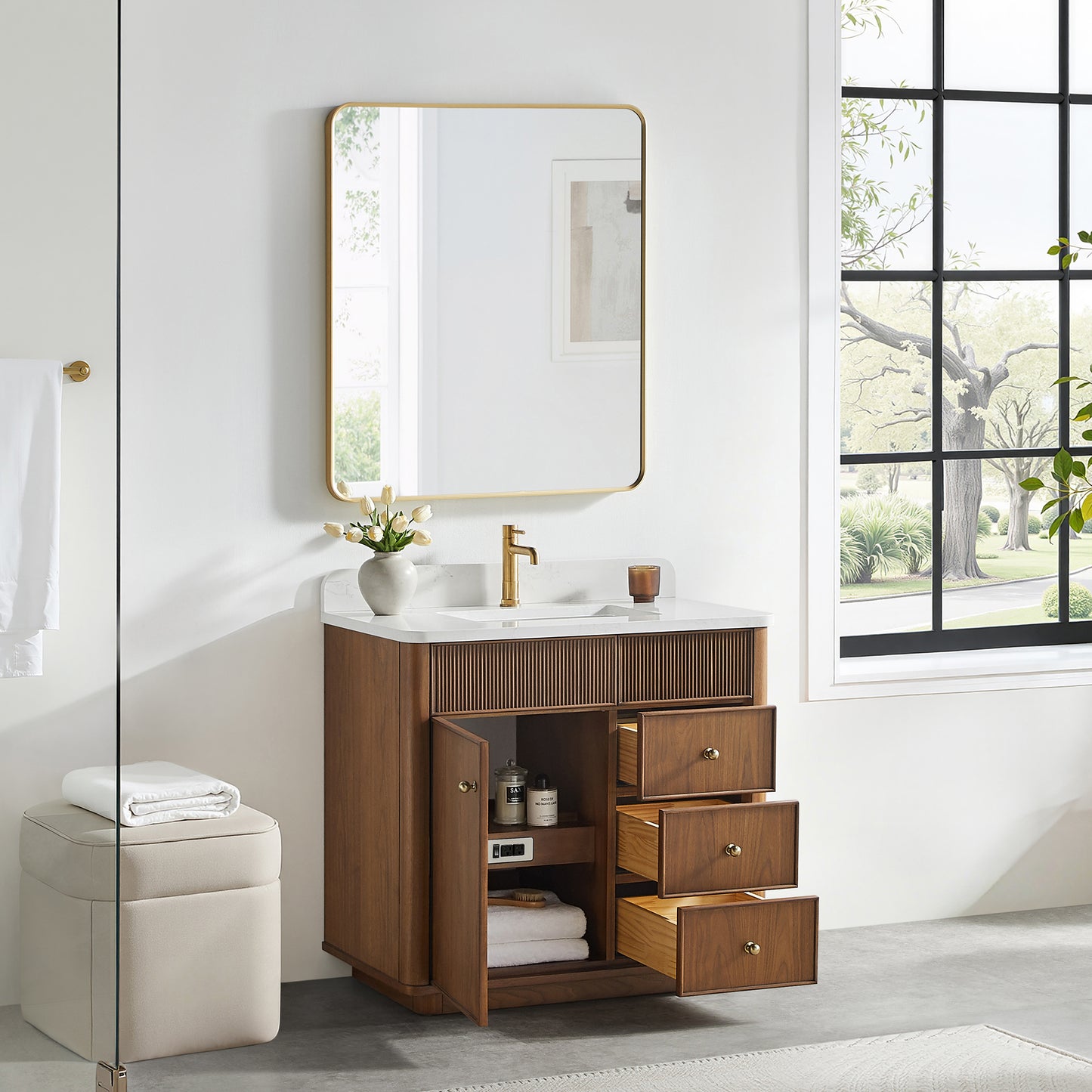 Zogno 36" Single Sink Bath Vanity in Natural Walnut