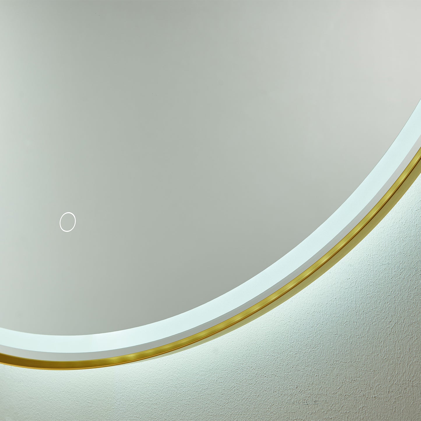 Campobasso 32" Round LED Lighted Accent Bathroom/Vanity Wall Mirror