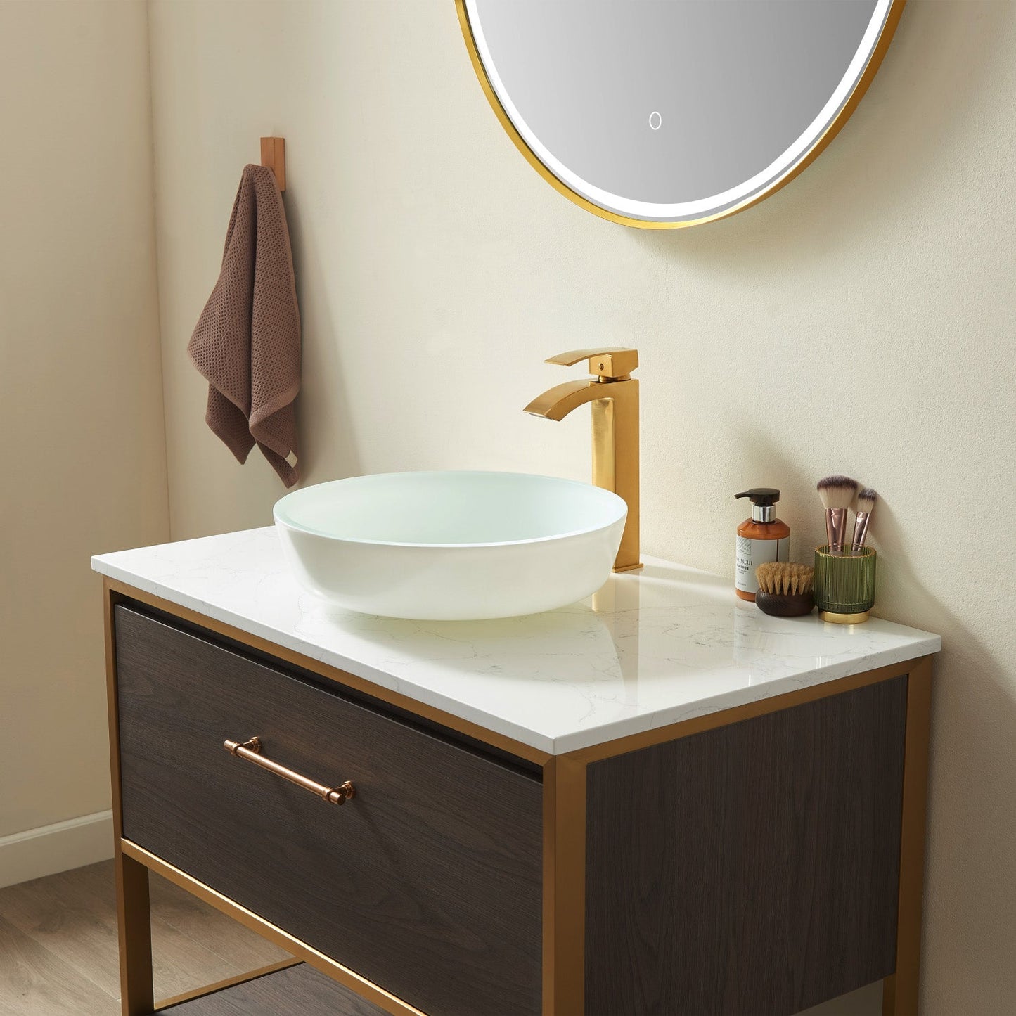 Vinnova Ferrol Temprered Glass Circular Vessel Bathroom Sink without Faucet