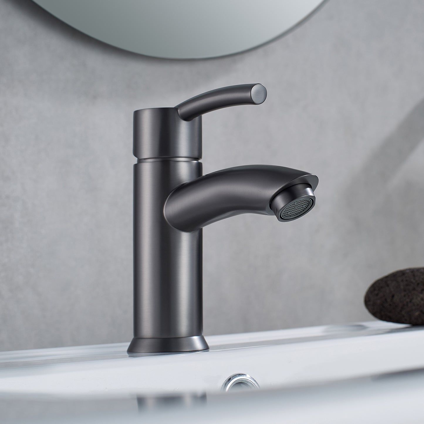Vinnova Bliss Single-Handle Basin Bathroom Faucet