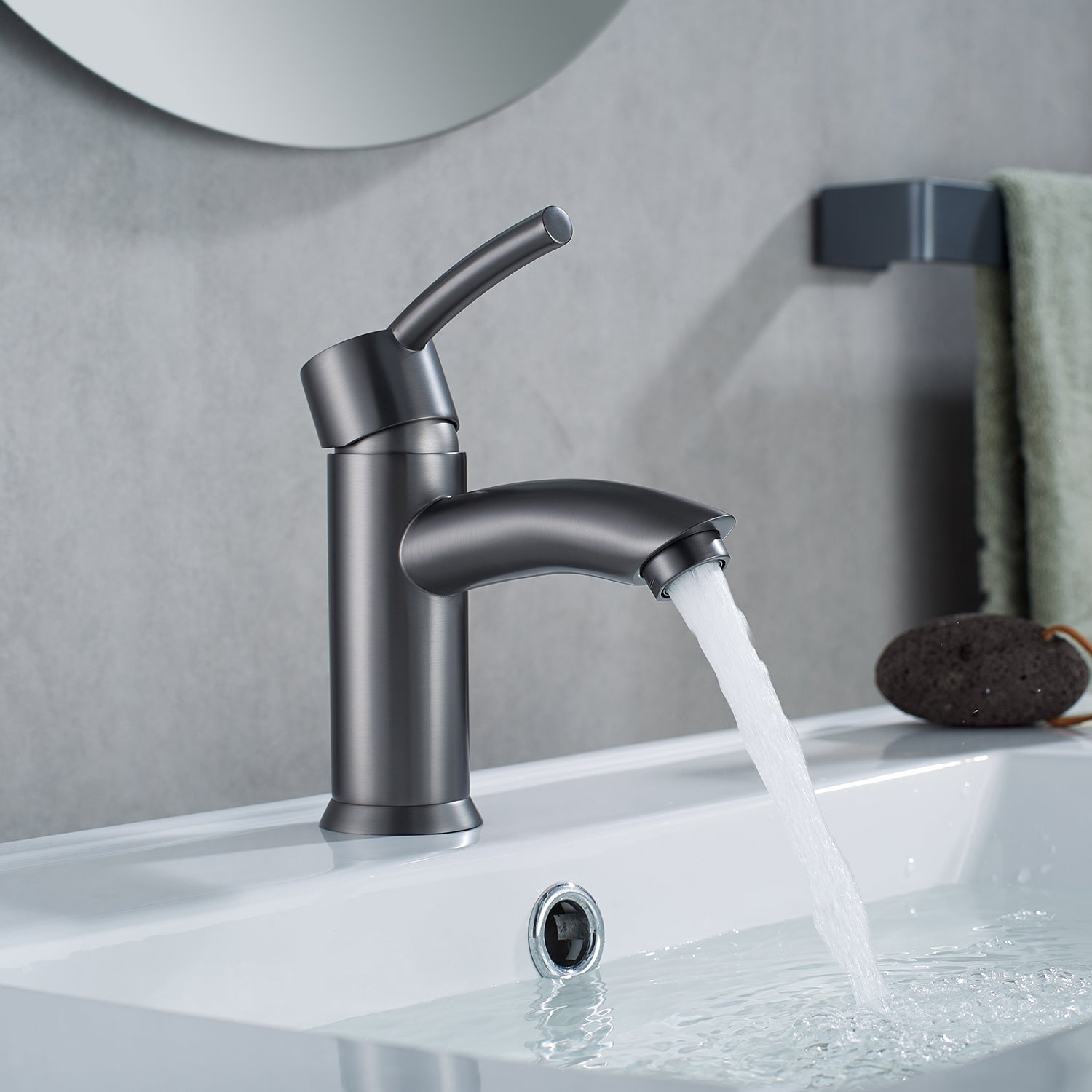 Vinnova Bliss Single-Handle Basin Bathroom Faucet