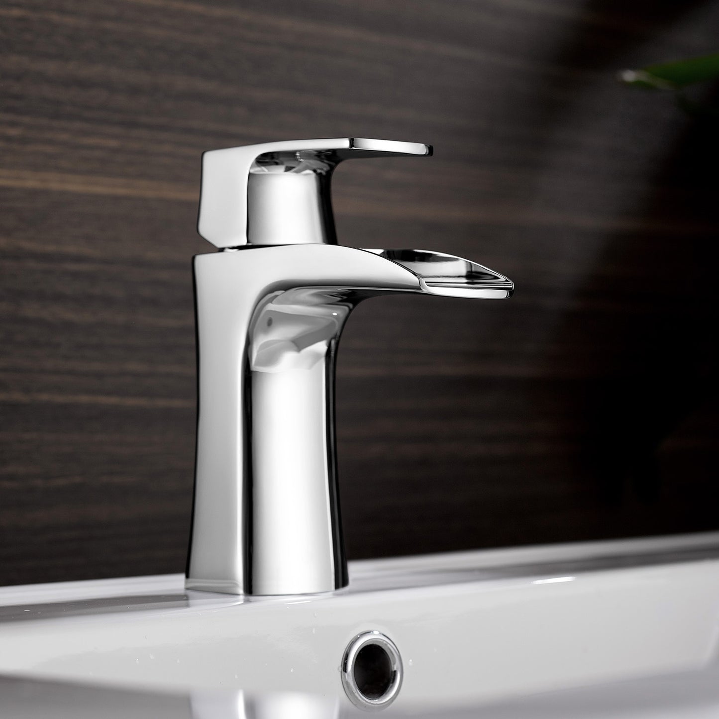 Vinnova Alessandra Single-Lever Vessel Bathroom Faucet
