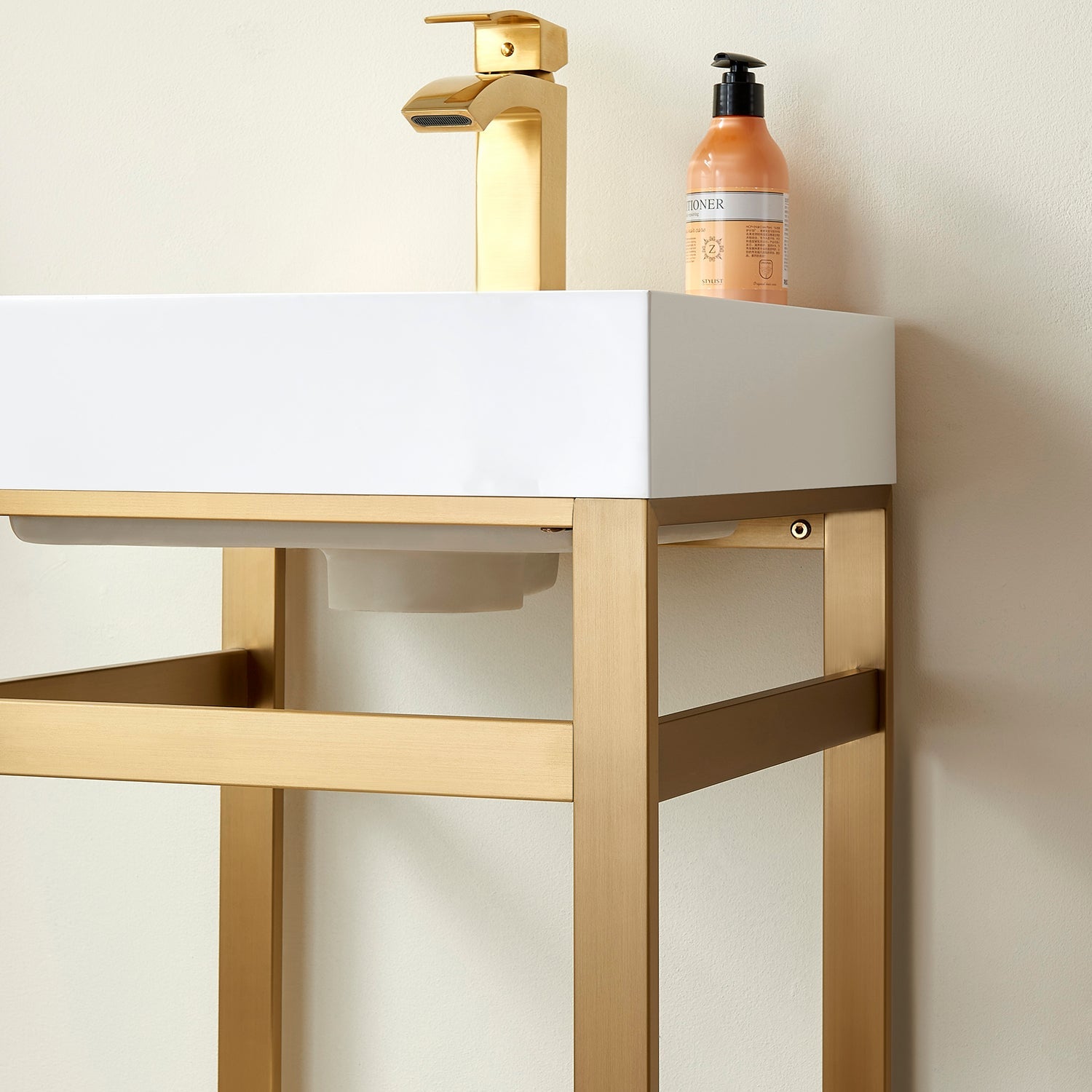 Vinnov Ablitas Single Sink Bathroom Vanity with Metal Support and White One-Piece Composite Stone Sink Top