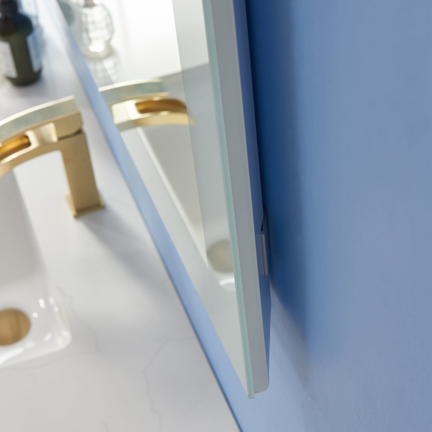 Vinnova Callista Rectangle LED Lighted Accent Bathroom / Vanity Wall Mirror