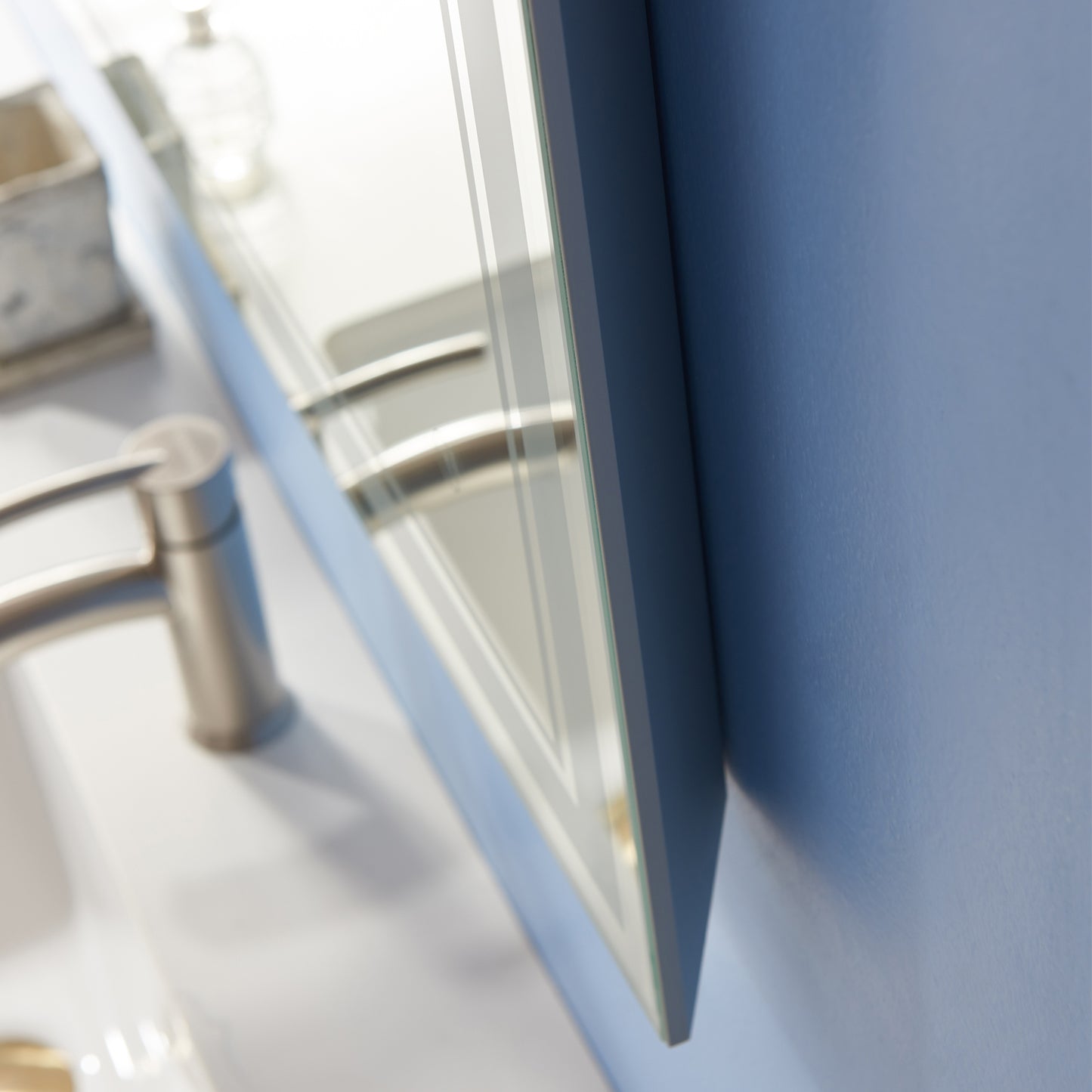 Vinnova Varese Rectangle LED Lighted Accent Bathroom / Vanity Wall Mirror