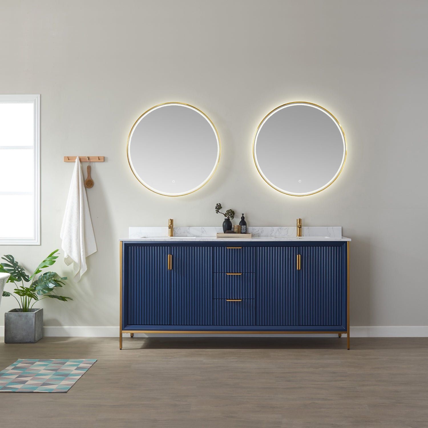 Vinnova Campobasso Round LED Lighted Accent Bathroom/Vanity Wall Mirror